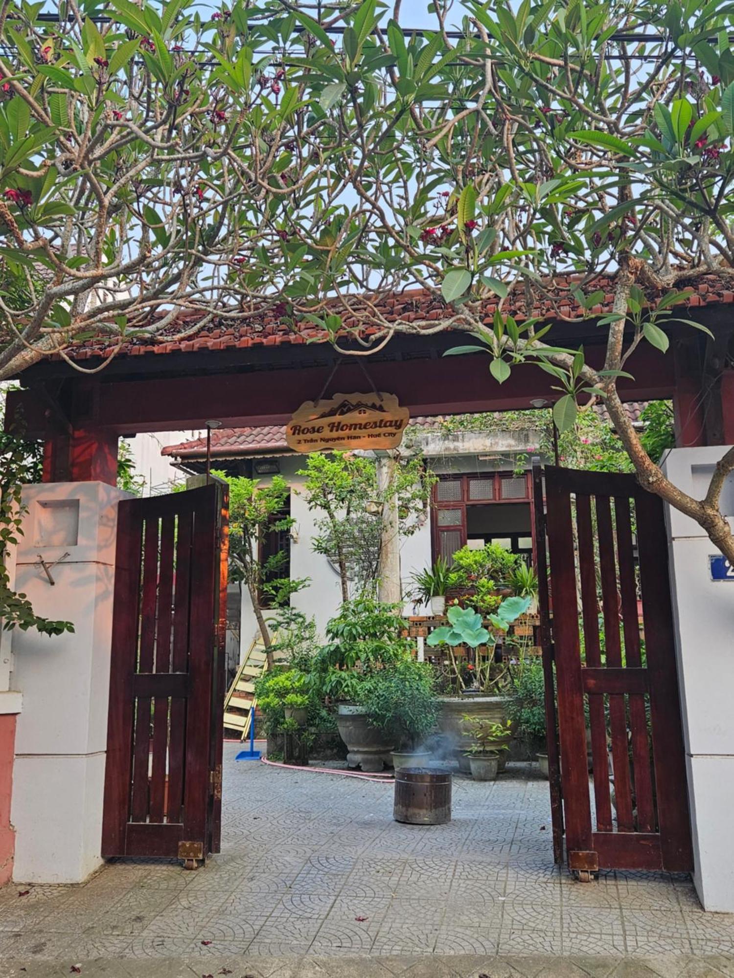 Thon Kim Long Rose Homestay Hue מראה חיצוני תמונה
